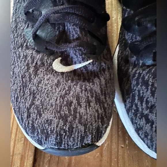 Nike Elite Shoes - Picture 9 of 12